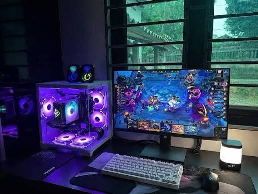 Gaming PC setup with RGB lighting — 아이온2 정식 서비스, 한국 서버는 지금 시작해도 되나