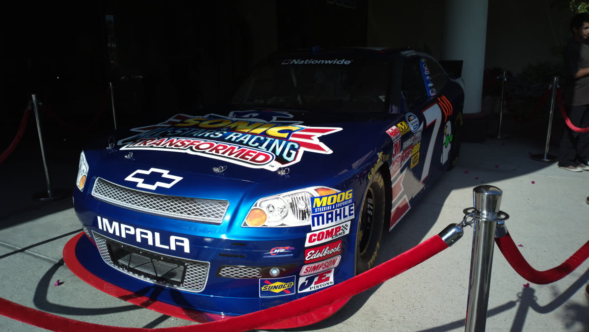 Danica Patrick Sonic Racing Car Comic Con 2012 — 소닉 레이싱 크로스월즈 Year 2 업데이트 언제?